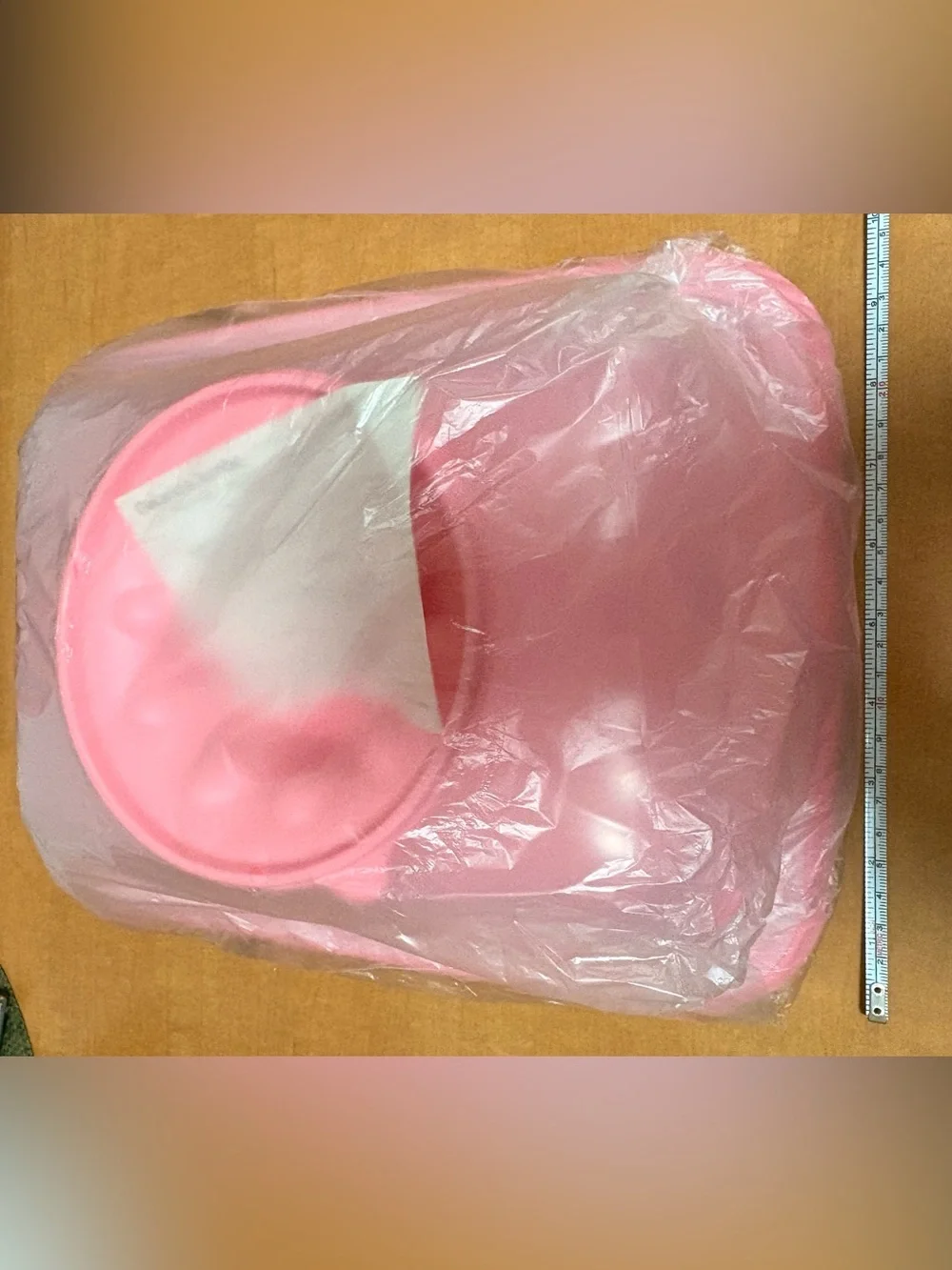 Tupperware bundt pan